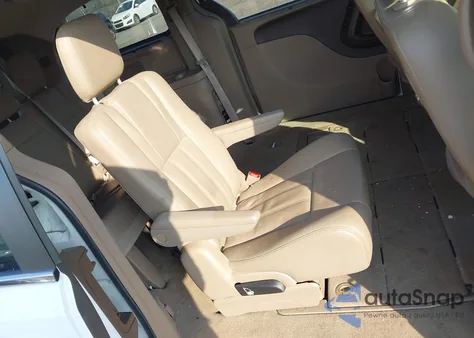 2016 Chrysler Town & Country Touring-L из США, поврежденный, VIN 2C4RC1CG0GR194218